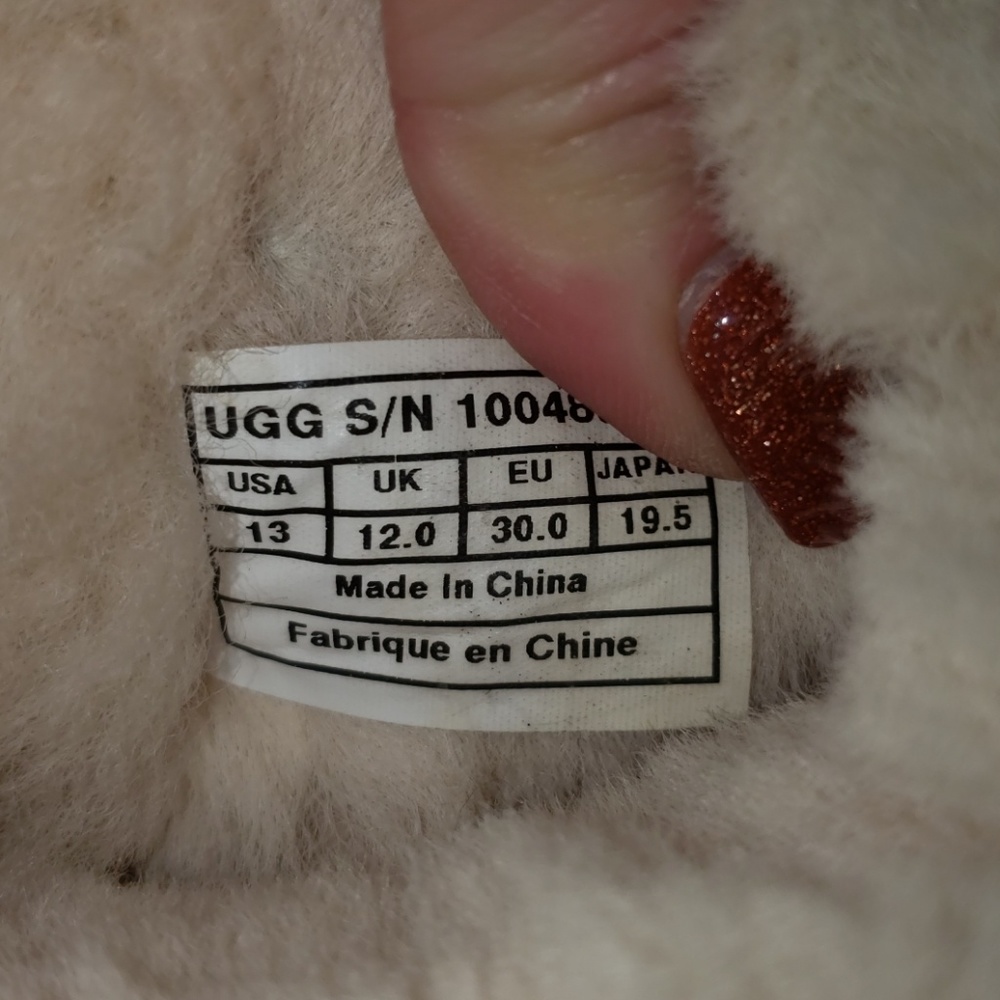 Ugg Australia Classic Short Sparkles Sequin Boot. - Picture 3 of 7